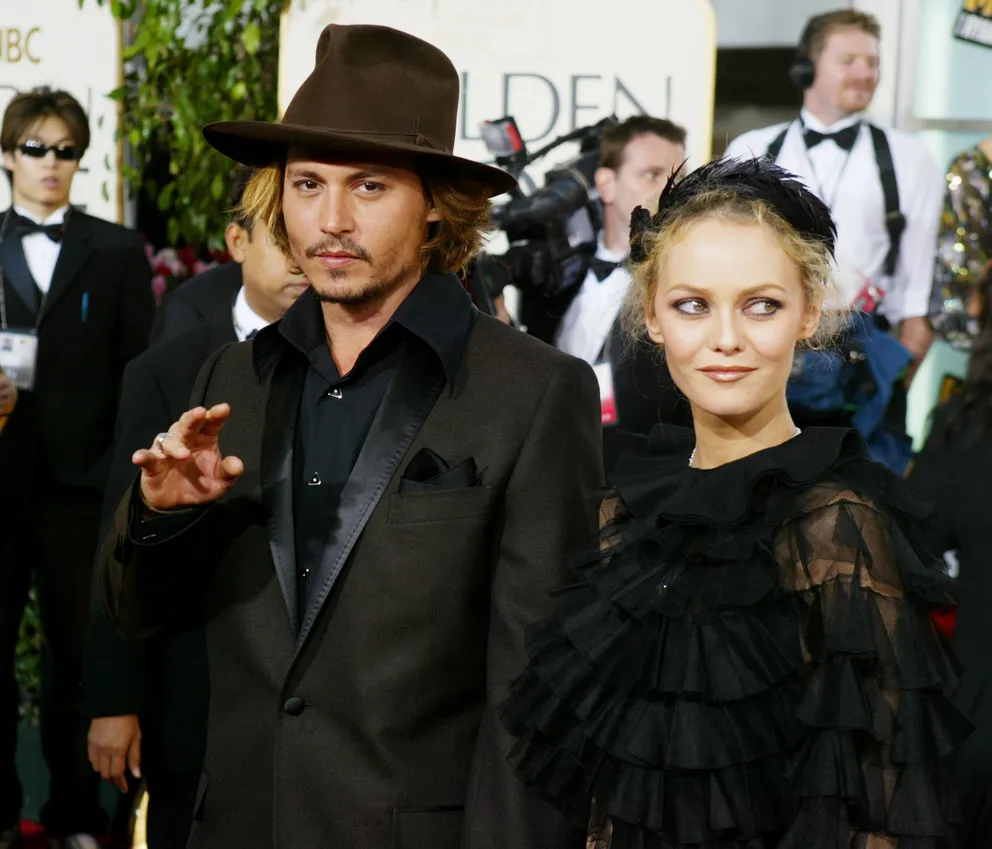 Johnny Depp and Vanessa Paradis at the 61st Annual Golden Globe Awards in Beverly Hills, California on January 25, 2004 | Source: Getty Images