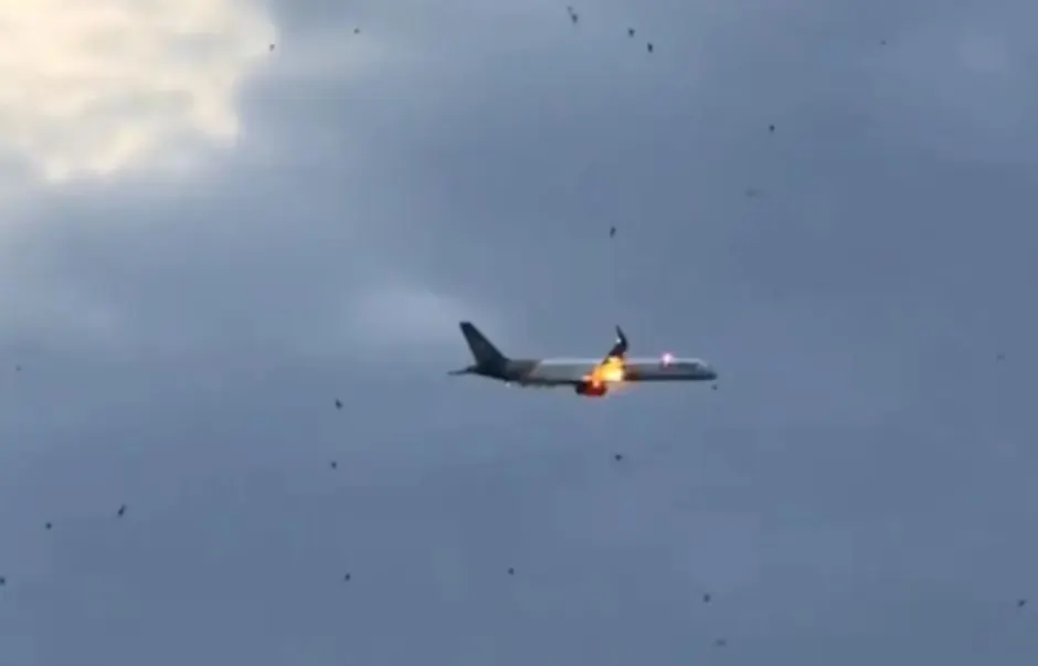 A terrified passenger said they sent 'goodbye' texts to their loved onesCredit: X
